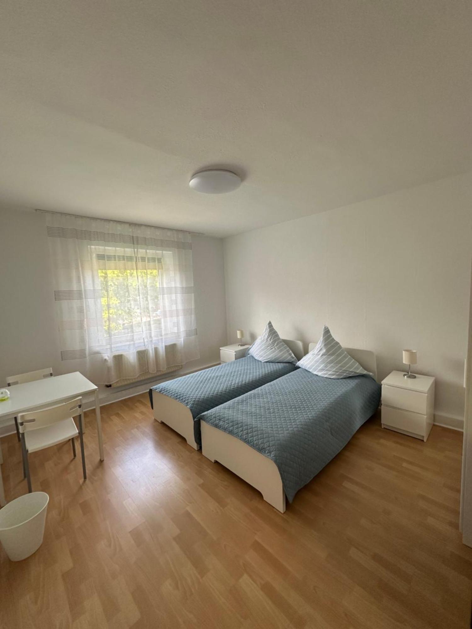 Privatzimmer Am Iltispark Duisburg Exterior photo